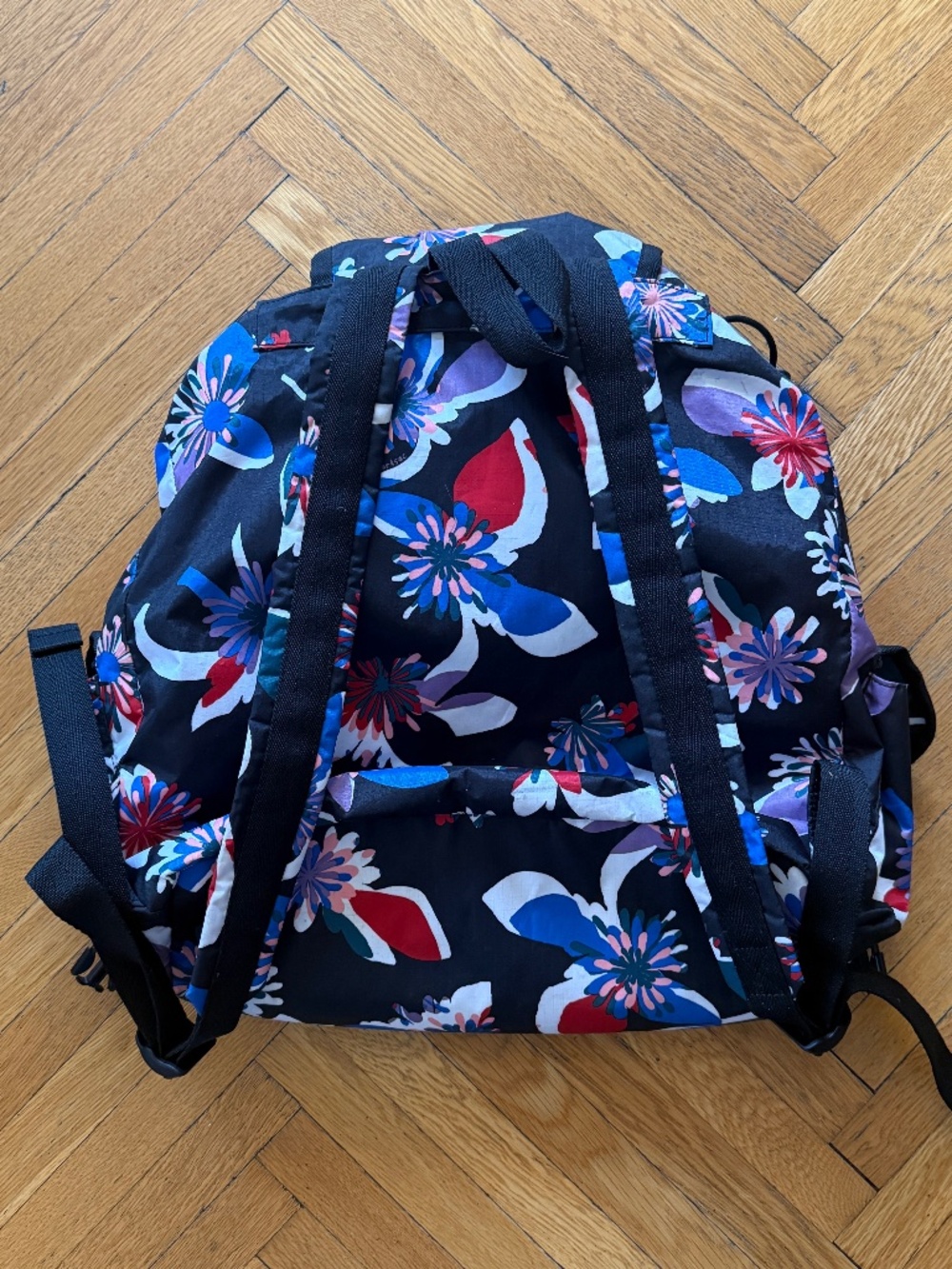 LeSportsac Voyager Backpack - RARE Floral Print - Picture 3 of 5